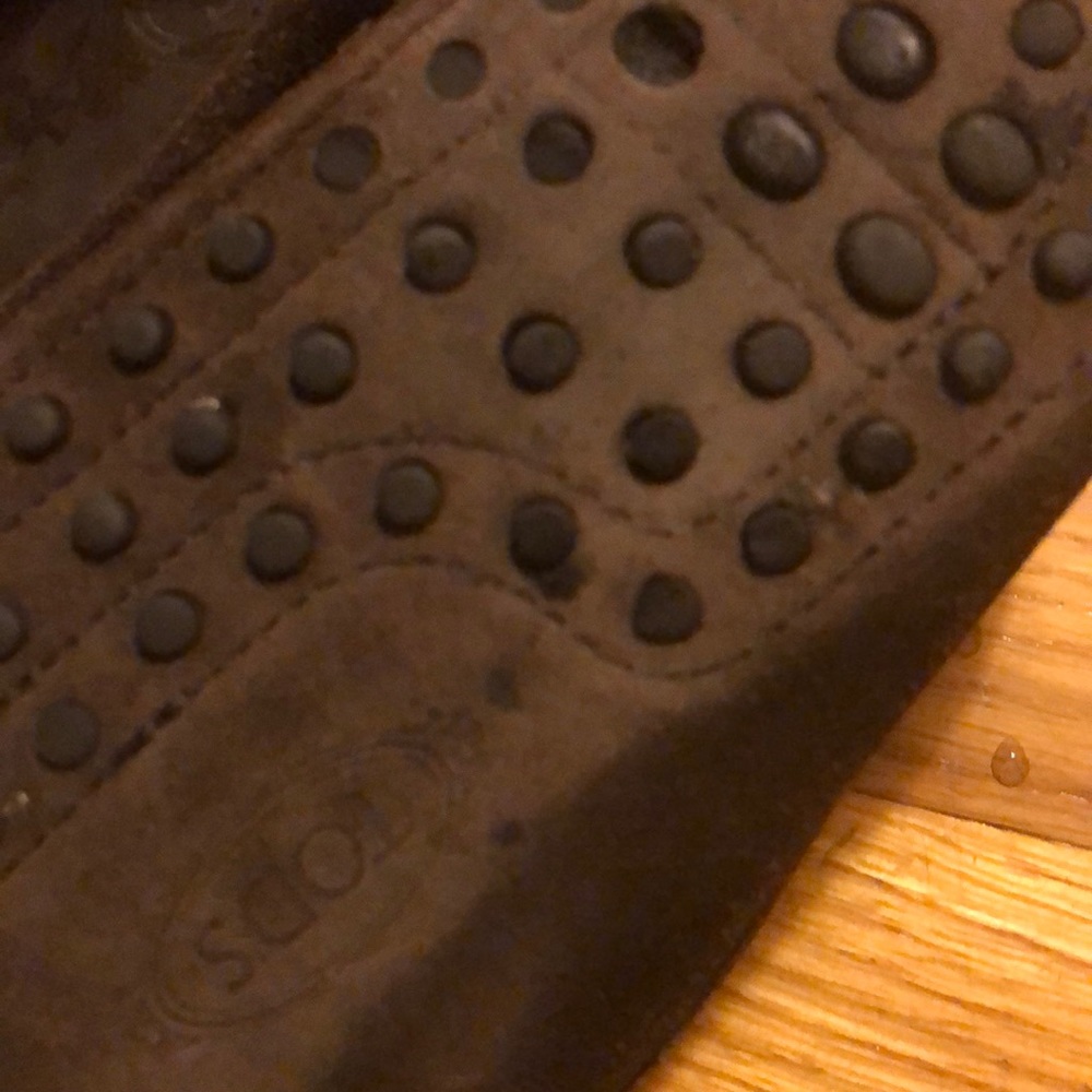 Men’s suede Tods driving shoes - Picture 2 of 2